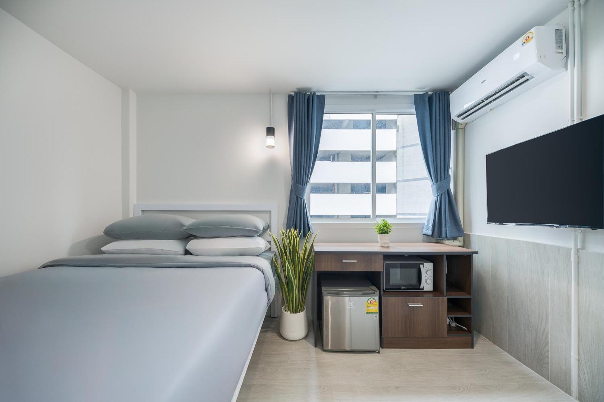 Platinum Premium Deluxe Apartments Bangkok Exterior photo